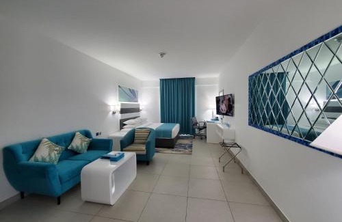 Al Muraqqabat Hotel | City Avenue Al Reqqa Hotel