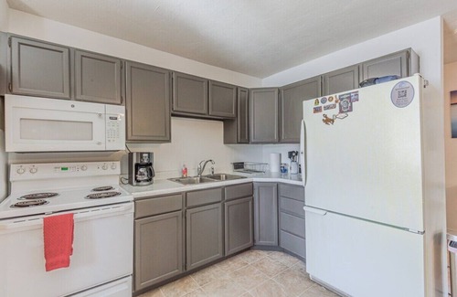 South Salt Lake House | City Center Charm: Pet-Friendly 1-BR with Sauna