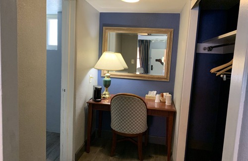 Downtown Las Vegas Hotel | City Center Motel