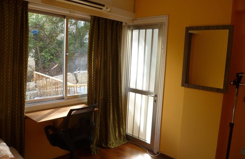 Nicosia Apartment | City center private 2 bedroom apartment in Dimofontos str.