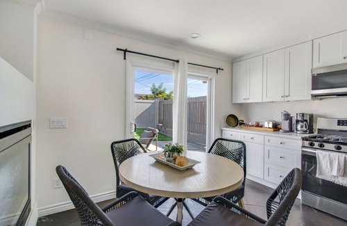 Yorktown Villa | City Center Villa -Pool | Patio | 1.8Mile To Beach