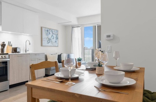 Moss Park Hotel | City Center - Walkable 2BR - 5 min to Eaton Centre