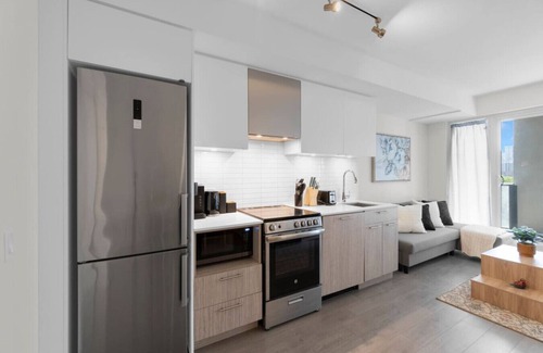 Moss Park Hotel | City Center - Walkable 2BR - 5 min to Eaton Centre