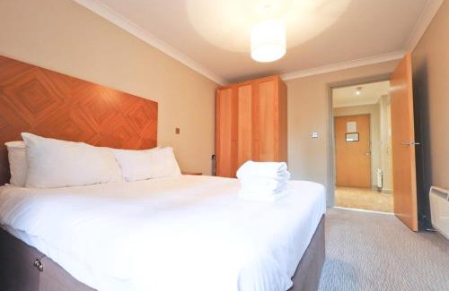 Redcliffe Apartment | City Centre 1 Bed Apartment