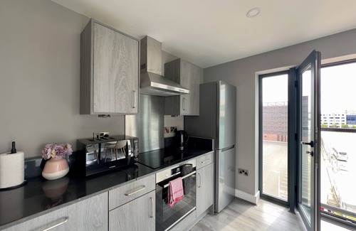 The Docks Apartment | City Centre Albert Dock & Arena Apts