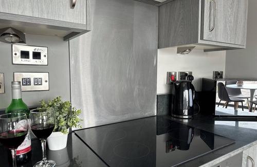 The Docks Apartment | City Centre Albert Dock & Arena Apts