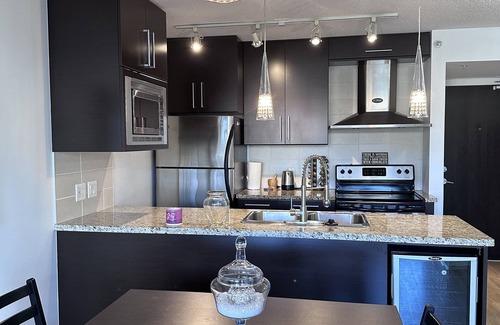 Crosstown Apartment | City Centre Apartment close to music venues & attractions