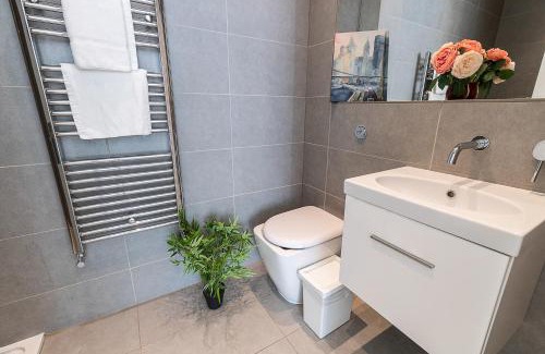 Cathedrals Apartment | City Centre Apartments Southwark