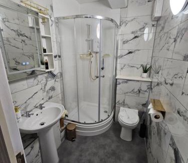Bristol Old City Apartment | City Centre Location on Corn Street studio