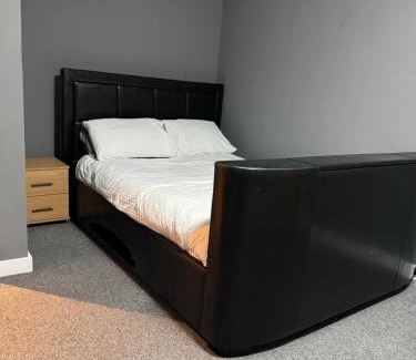 Cheetham Hill Apartment | City Centre one bedroom apartment