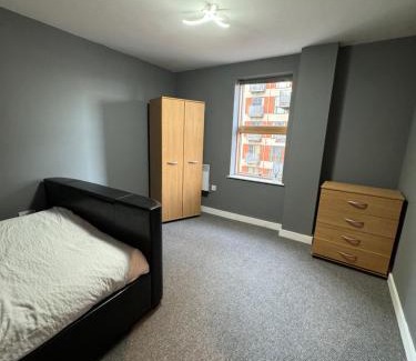 Cheetham Hill Apartment | City Centre one bedroom apartment