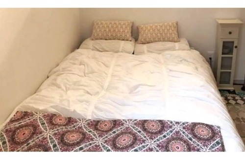 East End House | City close, full floor of home in the foothills