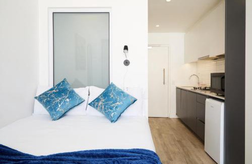 Cape Town City Centre Apartment | City Club at 1 on Albert Building