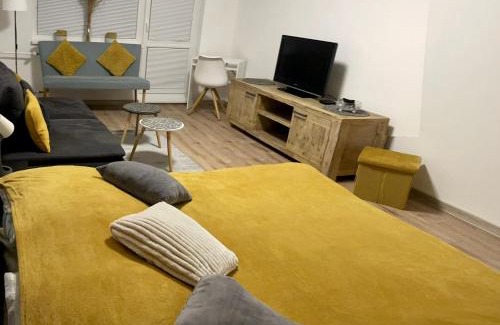 Juh Apartment | City Ela Center
