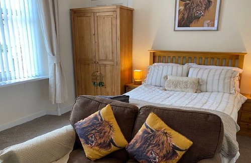 Inverness City Centre Apartment | City Escape - Simply THE Best