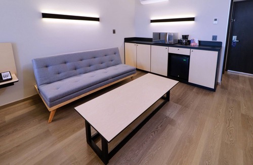 Monterrey Hotel | City Express by Marriott Monterrey Universidad