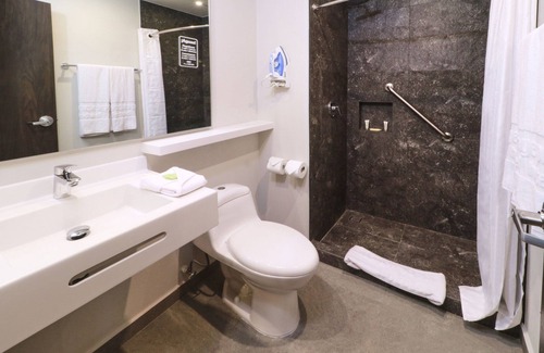 Monterrey Hotel | City Express by Marriott Monterrey Universidad