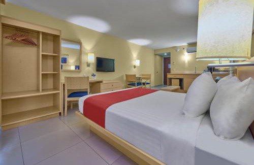 Downtown Cancun Hotel | City Express by Marriott Cancun