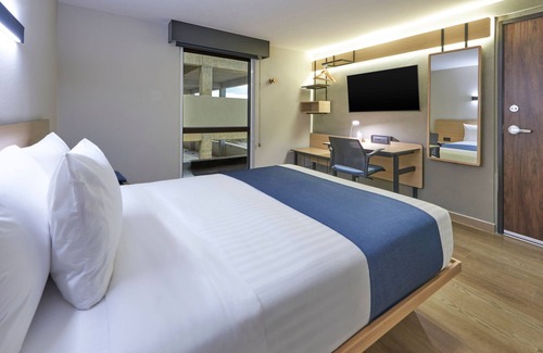 Benito Juarez Hotel | City Express By Marriott Cancun Aeropuerto