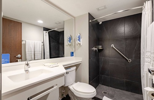 Minerales Hotel | City Express by Marriott Guadalajara Aeropuerto