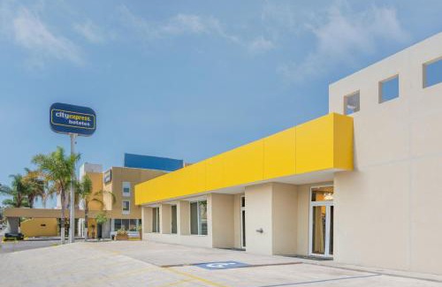 Downtown Queretaro Hotel | City Express by Marriott Queretaro