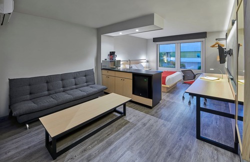 Downtown Queretaro Hotel | City Express by Marriott Queretaro