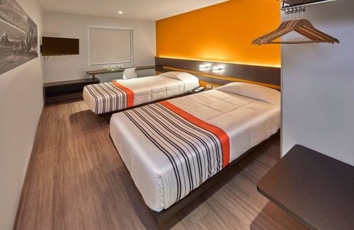 San Luis Potosi Hotel | City Express Junior by Marriott San Luis Potosi Carranza