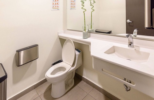 Calle 26 Hotel | City Express Junior by Marriott Bogota Aeropuerto