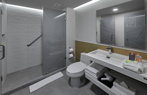 Zona Paseo Montejo Hotel | City Express Plus by Marriott Mérida