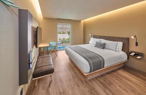Benito Juarez Hotel | City Express Plus by Marriott Cancun Aeropuerto Riviera