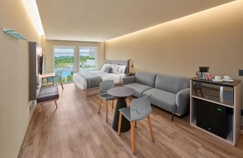 San Luis Potosi Hotel | City Express Plus by Marriott San Luis Potosi