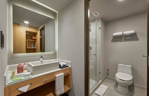 Benito Juarez Hotel | City Express Suites by Marriott Cancún Aeropuerto Riviera