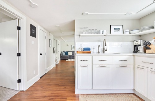 Fremont Apartment | City Haven III: Blocks to Zoo, Groceries, Downtown Bus with Parking