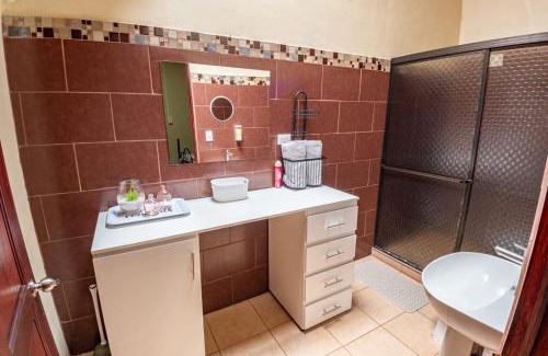 Villa Bonita Apartment | City house 5 min SJO airport
