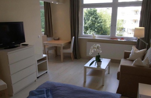 Schoeneberg Apartment | City Lodging Apartments