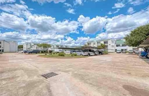 South Main Apartment | City Oasis @ Med Center