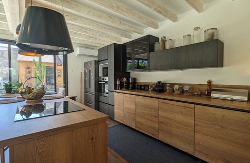 Chateauroux Cottage | City Oasis with Private Pool and Parking in Central Châteauroux