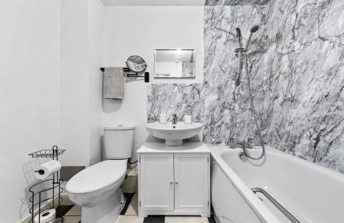 New Cross Apartment | City property near elephant and castle