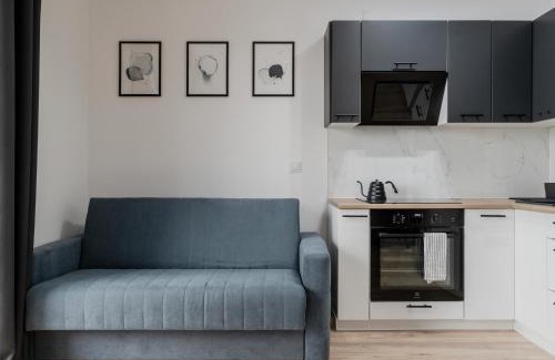 Baluty Apartment | City Spot Łódź by Aparo - Manufaktura, Nowy Apartament, PlayStation, Miejsce do Pracy, Winda, Balkon