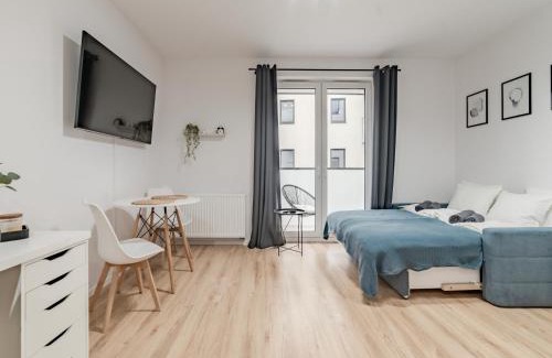 Baluty Apartment | City Spot Łódź by Aparo - Manufaktura, Nowy Apartament, PlayStation, Miejsce do Pracy, Winda, Balkon
