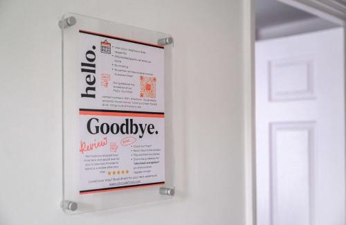 Trafford House | City SuperHost Hale Family Home