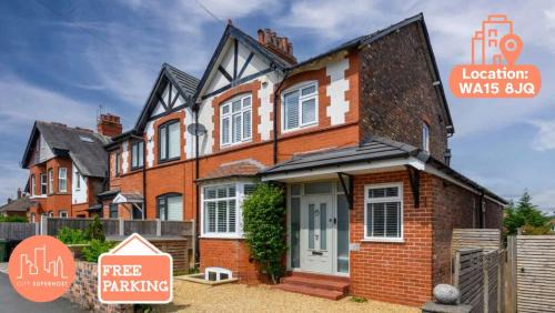Trafford House | City SuperHost Hale Family Home