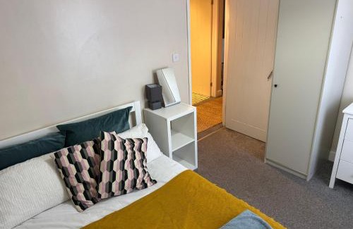 Hanham Apartment | City view apartment
