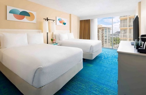 Honolulu Hotel | City View Two Doubles at The Twin Fin Hotel, 3 Units