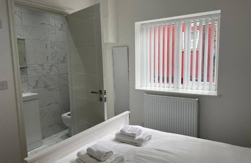 Liverpool Apartment | CityBreaks Rooms with Free Parking - Deluxe Double Room 3