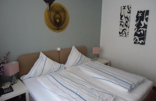 Stadtmitte Hotel | CityMinis