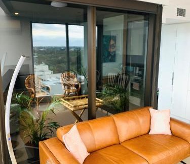 Adelaide Central Business District Apartment | CityNest Iconic View - Free Parking-Gym-Pool-BBQ