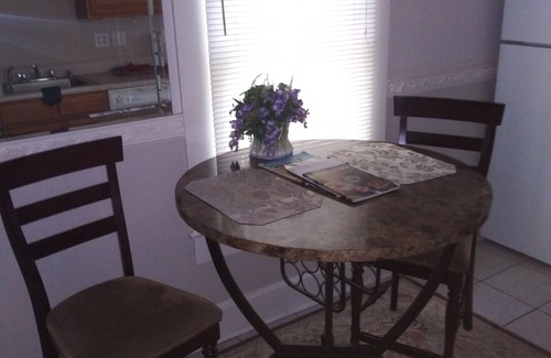 New Albany Apartment | CityPlex #2 2bed-2bath 2nd Floor Apt.