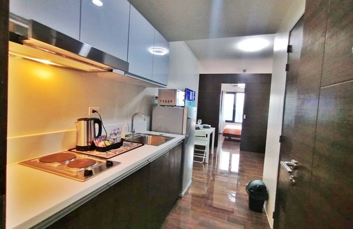 San Antonio Apartment | CitySkyline View 53F-Air Residences