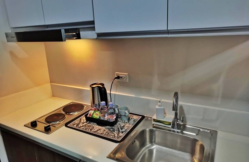 San Antonio Apartment | CitySkyline View 53F-Air Residences